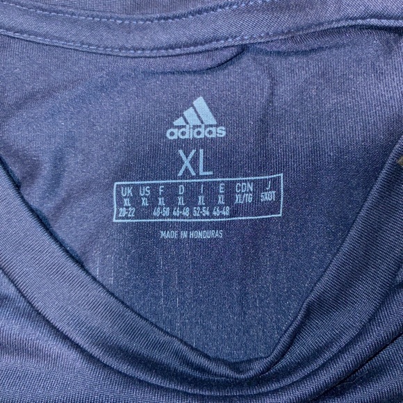 2/$35 Adidas NEW NYCFC Major League Soccer Athletic T shirt Women’s XL bloke - Picture 7 of 8